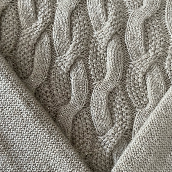 NWT NY & Company beige sweater - Picture 5 of 9